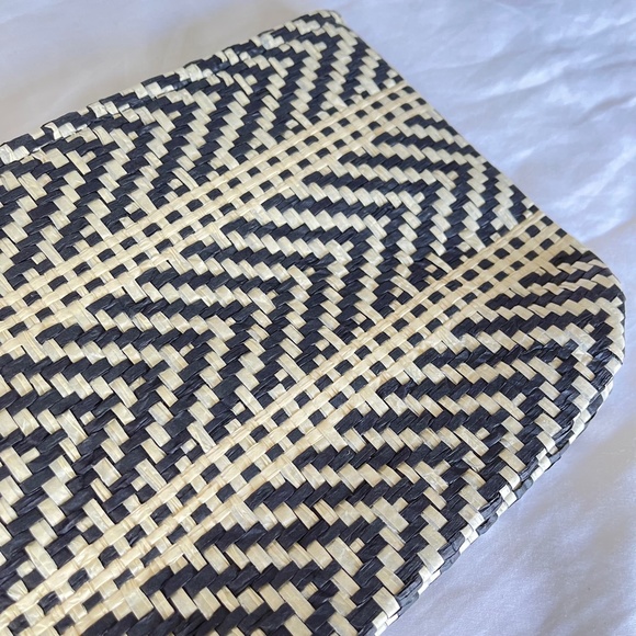 Pom Pom Clutch by Shiraleah - Picture 4 of 11